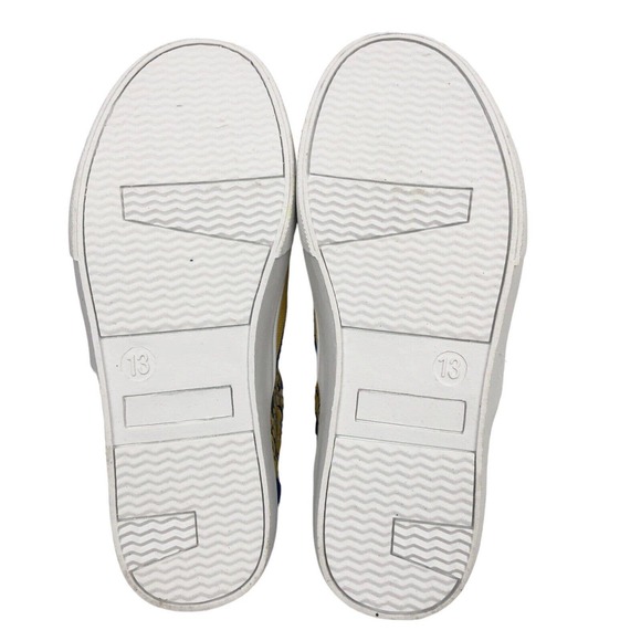 NEW Minions Canvas Slip On Shoes Sneakers Kids Unisex Boys Girls 13 - Picture 6 of 7